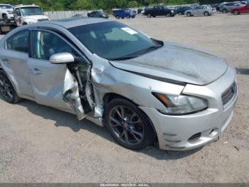  Salvage Nissan Maxima