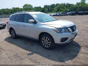  Salvage Nissan Pathfinder