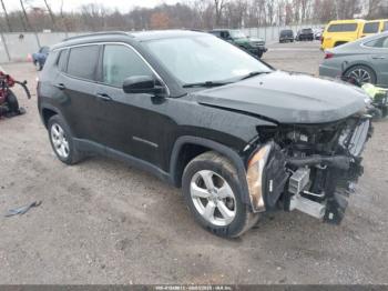  Salvage Jeep Compass