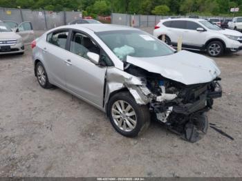  Salvage Kia Forte