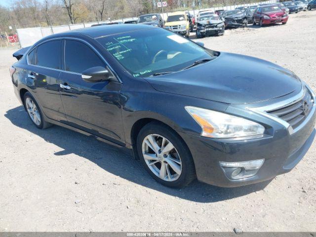  Salvage Nissan Altima