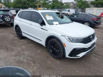  Salvage Volkswagen Tiguan