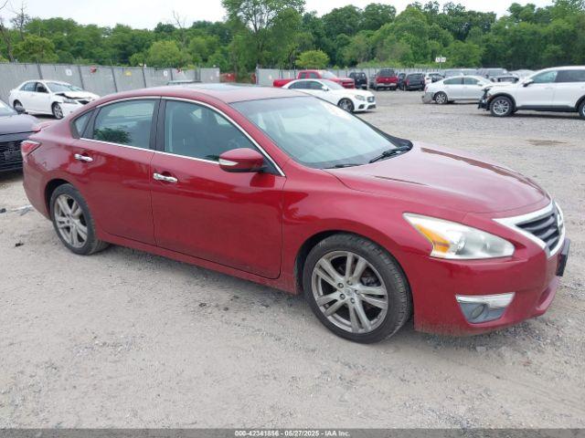  Salvage Nissan Altima