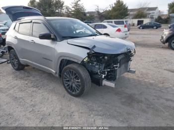  Salvage Jeep Compass