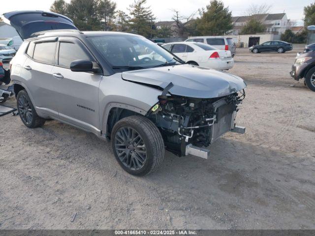  Salvage Jeep Compass