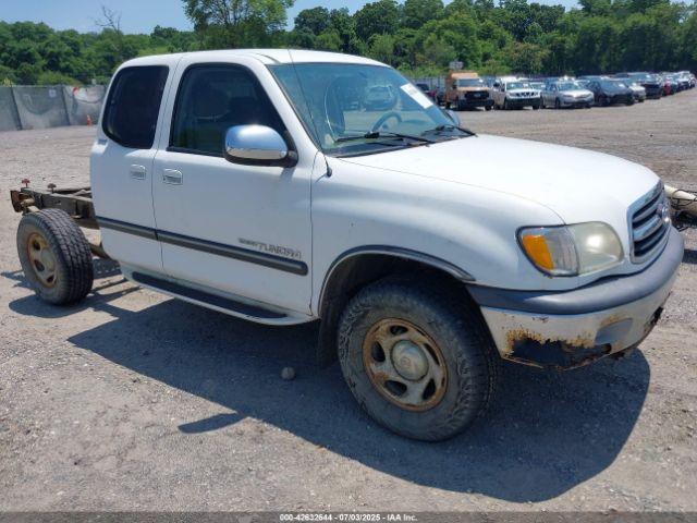  Salvage Toyota Tundra