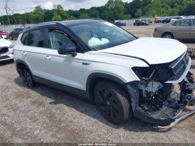  Salvage Volkswagen Taos