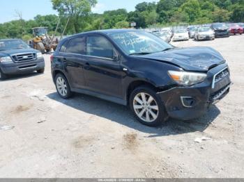  Salvage Mitsubishi Outlander
