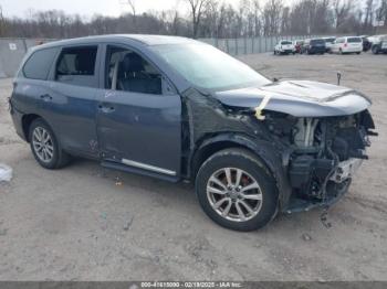  Salvage Nissan Pathfinder