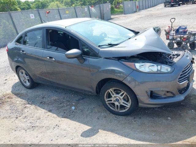  Salvage Ford Fiesta