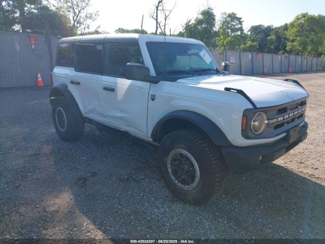  Salvage Ford Bronco