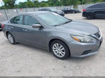  Salvage Nissan Altima