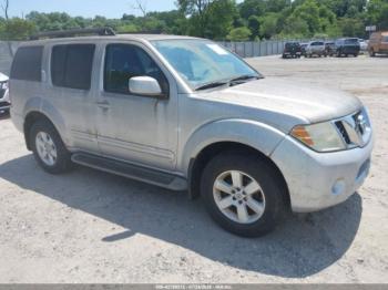  Salvage Nissan Pathfinder