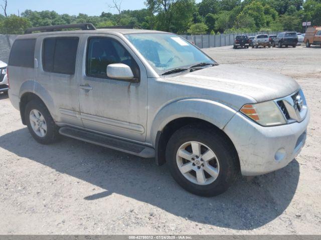  Salvage Nissan Pathfinder