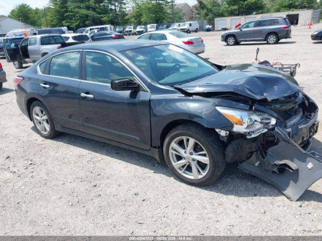  Salvage Nissan Altima
