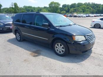  Salvage Chrysler Town & Country