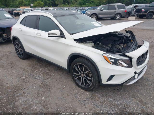  Salvage Mercedes-Benz GLA