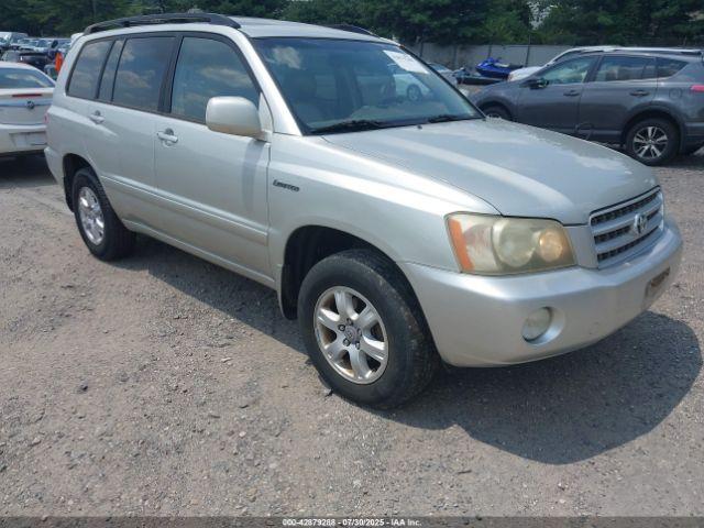  Salvage Toyota Highlander