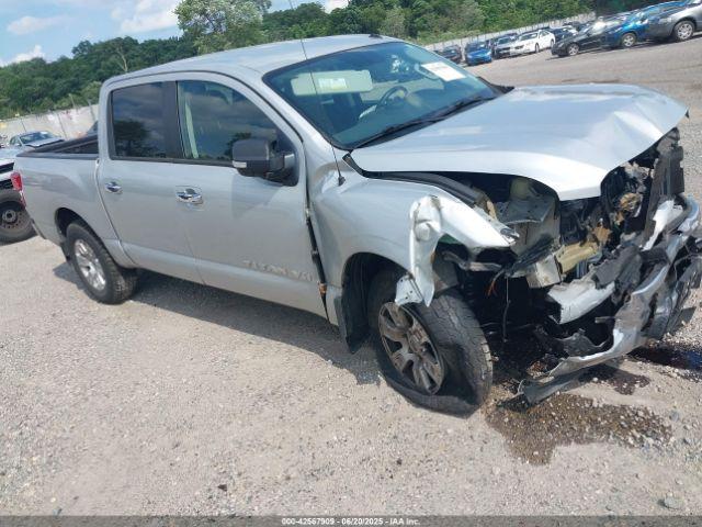  Salvage Nissan Titan