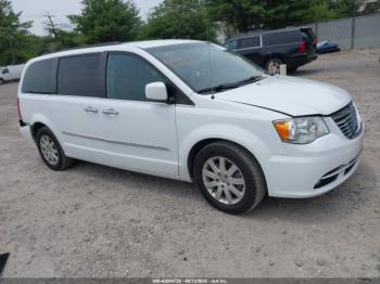  Salvage Chrysler Town & Country