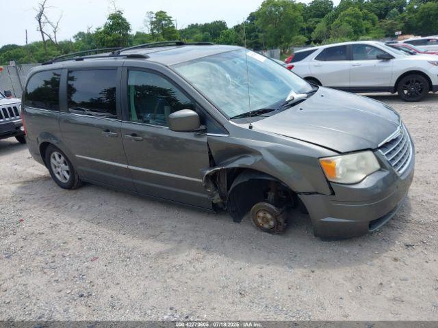  Salvage Chrysler Town & Country