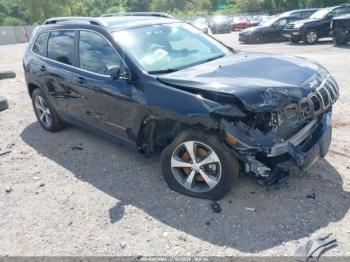  Salvage Jeep Cherokee