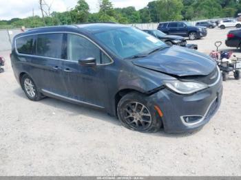  Salvage Chrysler Pacifica