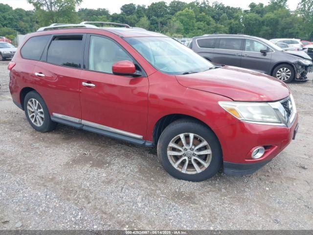  Salvage Nissan Pathfinder