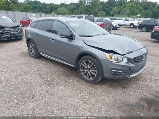  Salvage Volvo V60 Cross Country