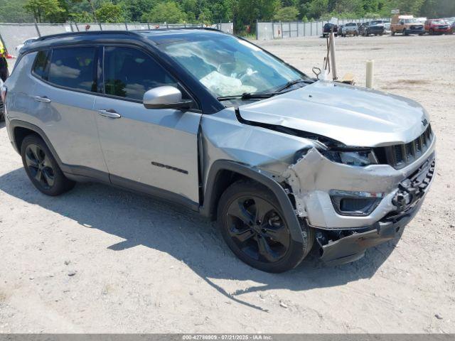  Salvage Jeep Compass