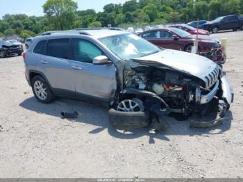  Salvage Jeep Cherokee