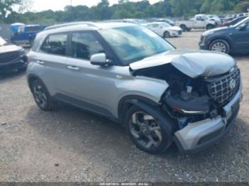 Salvage Hyundai VENUE