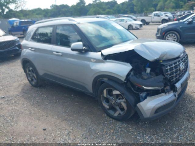  Salvage Hyundai VENUE
