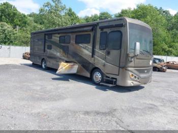  Salvage Freightliner Chassis