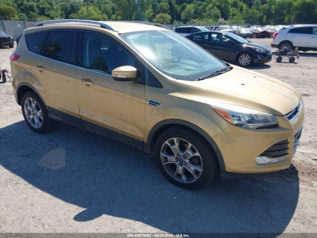  Salvage Ford Escape