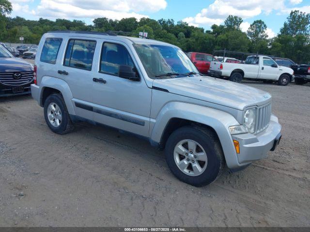  Salvage Jeep Liberty