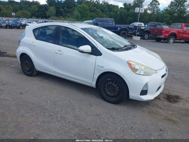  Salvage Toyota Prius c