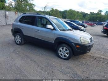 Salvage Hyundai TUCSON