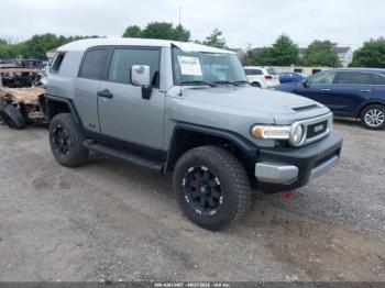  Salvage Toyota FJ Cruiser