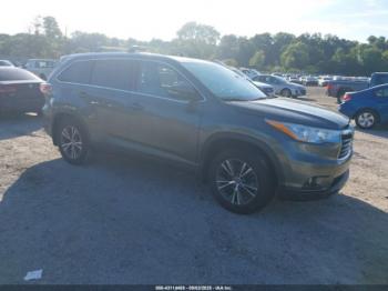  Salvage Toyota Highlander