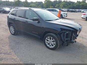  Salvage Jeep Cherokee