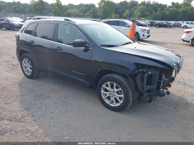  Salvage Jeep Cherokee