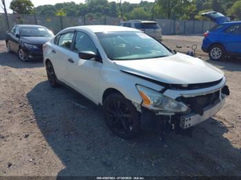  Salvage Nissan Altima