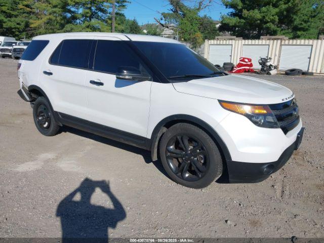  Salvage Ford Explorer