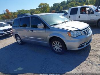  Salvage Chrysler Town & Country