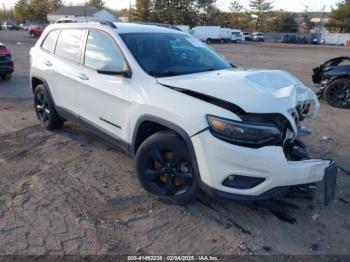  Salvage Jeep Cherokee