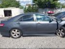 Toyota Camry Se Image 11