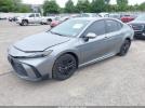 Toyota Camry Se Image 3