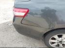 Toyota Camry Le Image 11