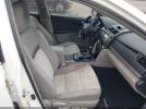 Toyota Camry Le Image 11